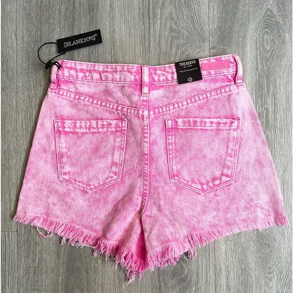 🩷BLANKNYC THE REEVE HIGH RISE RIBCAGE SHORTS PINK SIZE 26 or 2 FRAYED ACID WASH