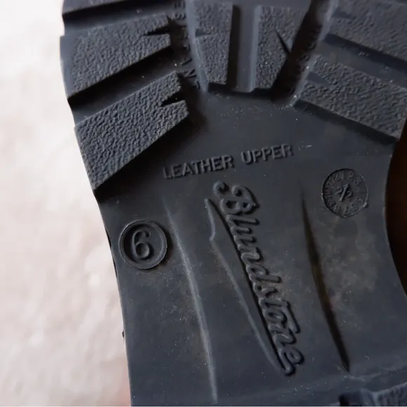 BLUNDSTONE Classic 585’s