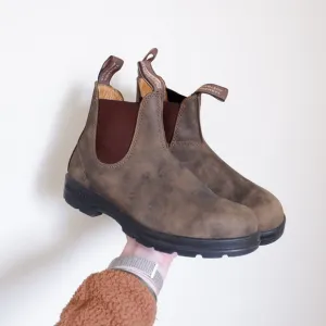 BLUNDSTONE Classic 585’s