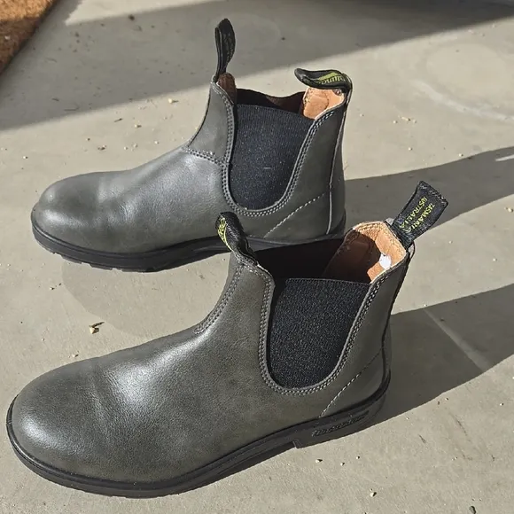 Blundstone Slate Gray Leather Boots