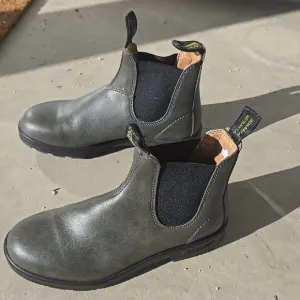 Blundstone Slate Gray Leather Boots