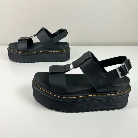 BNIB DR. MARTENS Francis Leather Platform Strap Sandals Black Hydro Leather Goth
