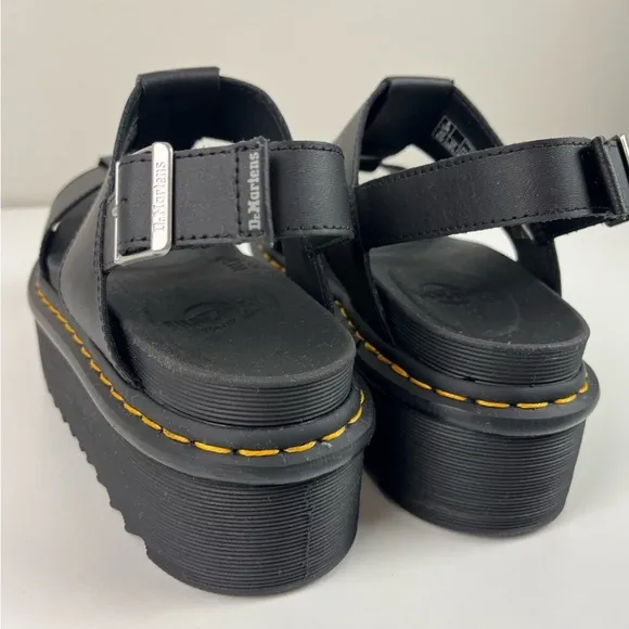 BNIB DR. MARTENS Francis Leather Platform Strap Sandals Black Hydro Leather Goth