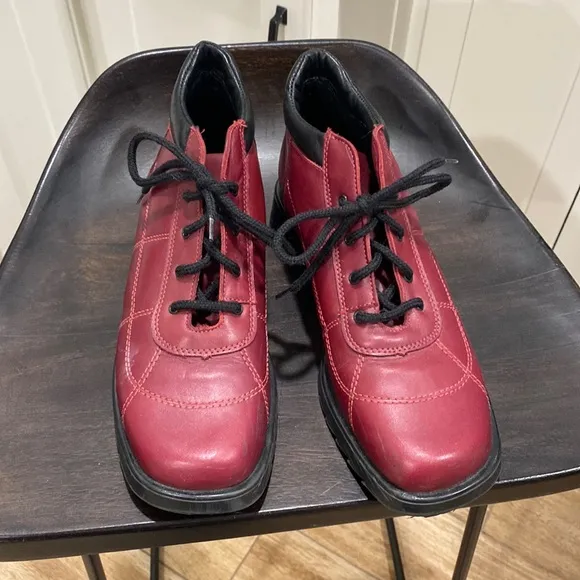 Bogner maroon boots