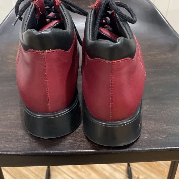Bogner maroon boots