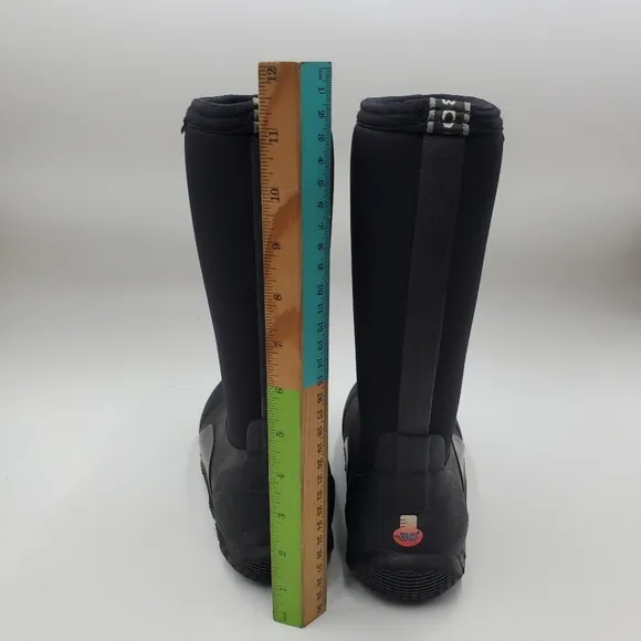 Bogs Classic High Kids Black Rubber Insulated Winter Boots Sz 2 Youth