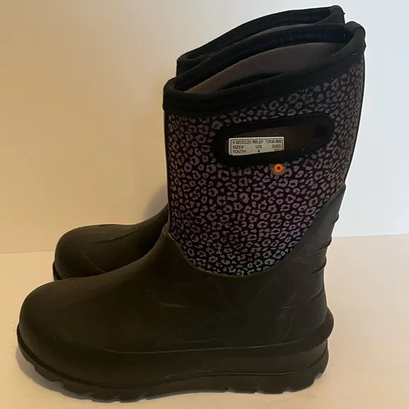 Bogs Kids' Neo Classic Rainbow Leopard Boot