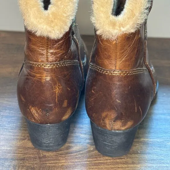 Born Brown Leather Shearling Lined Western Style Slip On Boots - size 8.5