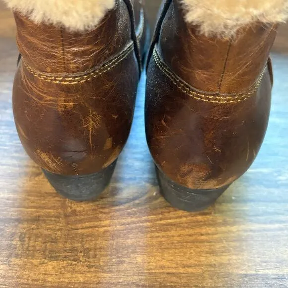 Born Brown Leather Shearling Lined Western Style Slip On Boots - size 8.5