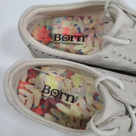 Born Cymbal Suede Low Top Lace Up Fashion Sneakers Light Gray Women’s Size 9.5
