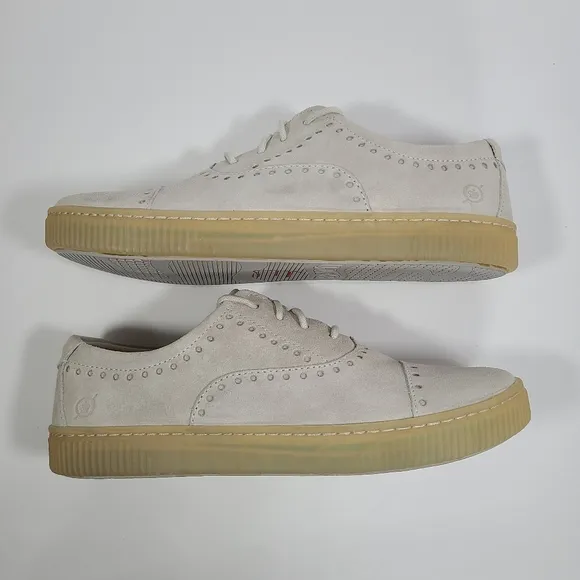 Born Cymbal Suede Low Top Lace Up Fashion Sneakers Light Gray Women’s Size 9.5