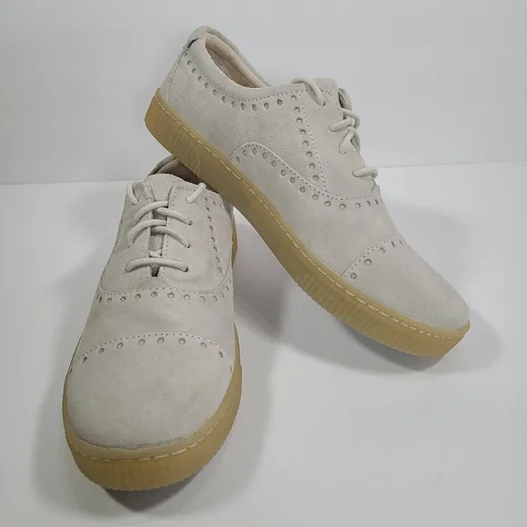 Born Cymbal Suede Low Top Lace Up Fashion Sneakers Light Gray Women’s Size 9.5