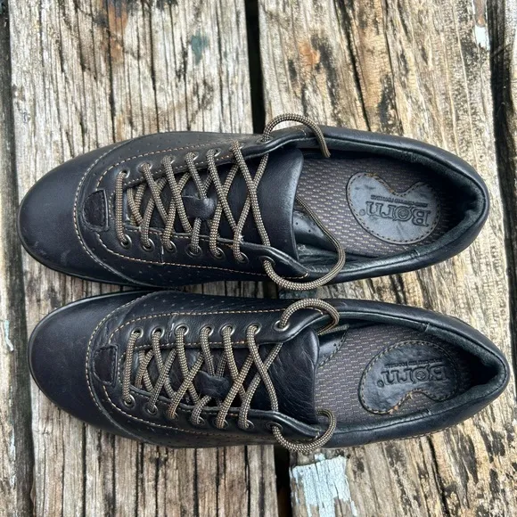 Born Handcrafted Footwear Women’s Black Leather Lace Up Fashion Sneakers Sz 6