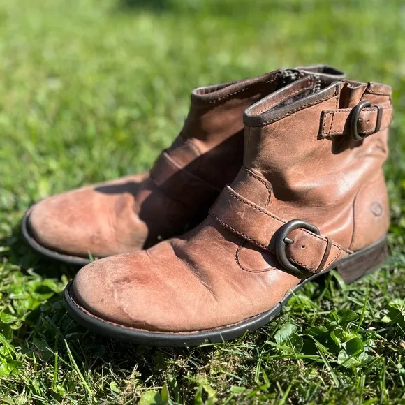 Born Leather Boots. 8