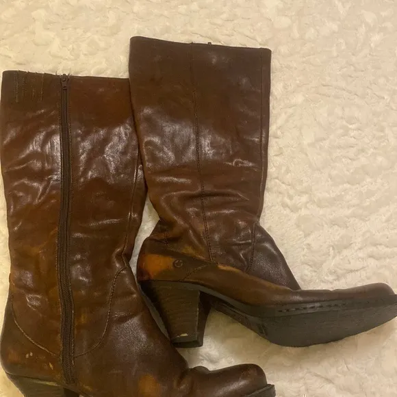 Born leather boots distressed leather , size 9 see pictures please