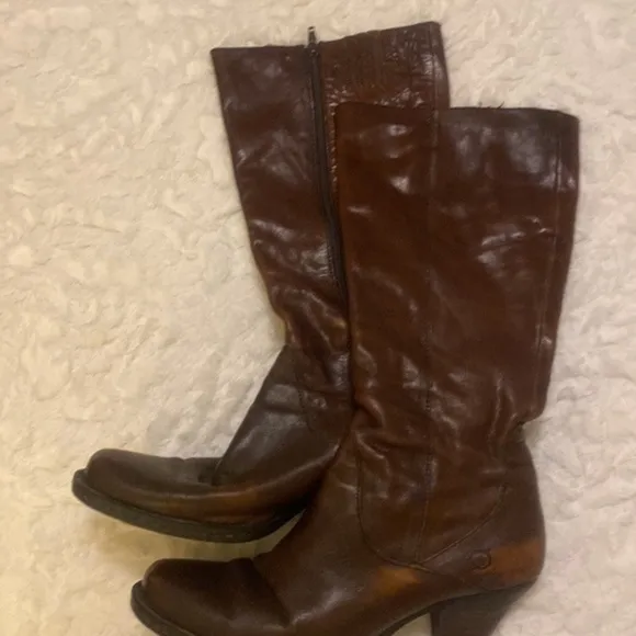 Born leather boots distressed leather , size 9 see pictures please