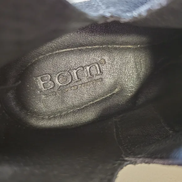 Born Womans  Black Suede Ankle Boots Size 9.5
