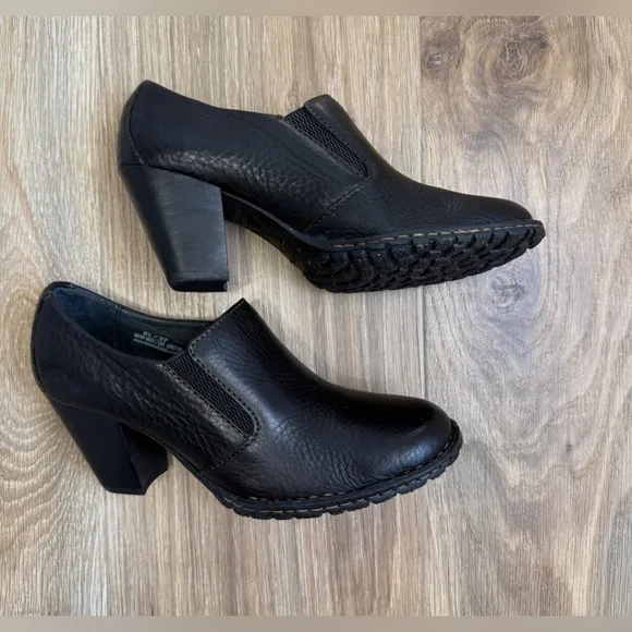 BORN Womens Black Leather Pumps Loafers Comfort Shoes Womens Sz 6.5 NWOT