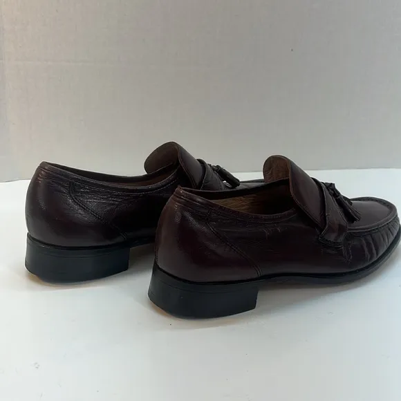 Bostonian Burgundy Leather Hand Sewn Pinch Tassel Loafers size 9.5