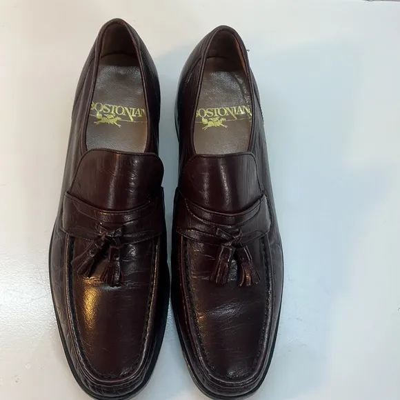 Bostonian Burgundy Leather Hand Sewn Pinch Tassel Loafers size 9.5