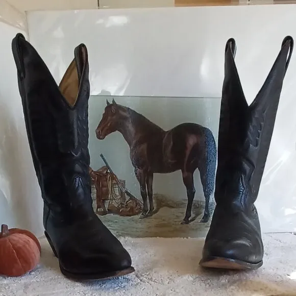 Boulet leather western cowboy boots Deer tan, black Made in Canada.
