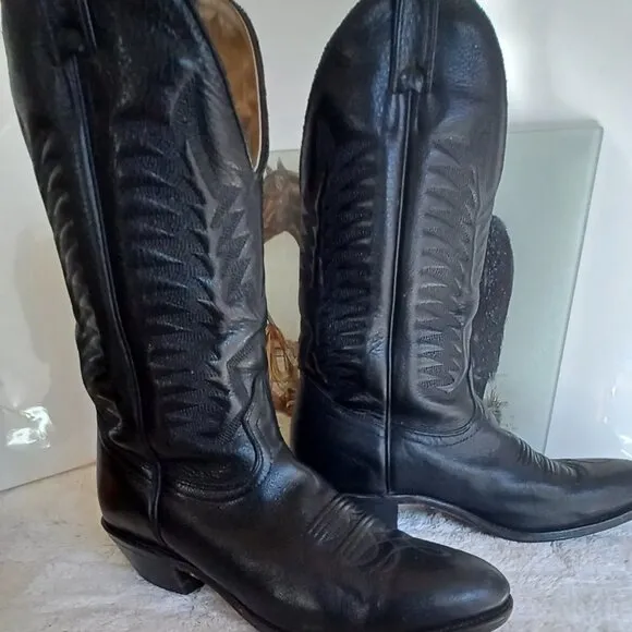 Boulet leather western cowboy boots Deer tan, black Made in Canada.