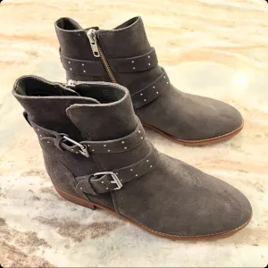 BP. Riley Suede Boots 🩶