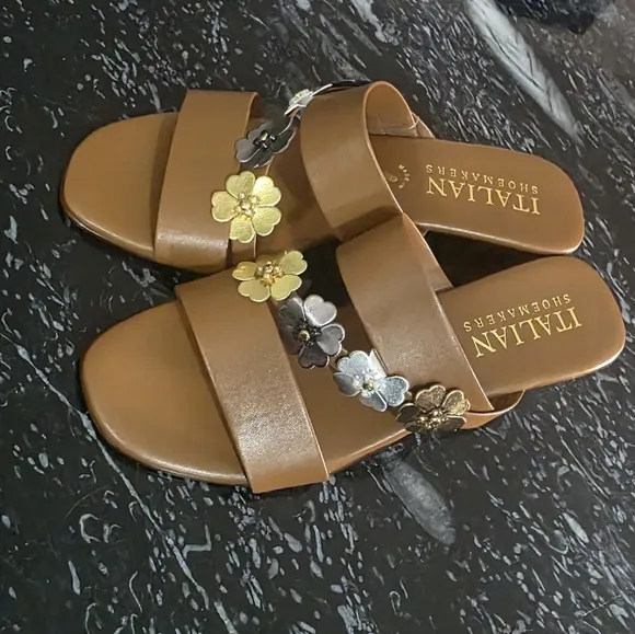 BRAND NEW ITALIAN SHOEMAKERS  FLORAL WOMEN'S DESIGN SANDALS