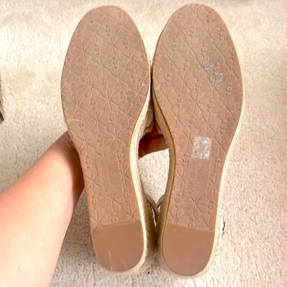 Brand New Kate Spade Cream Canvas Espadrille Wedge Heels Scalloped Leather Trim