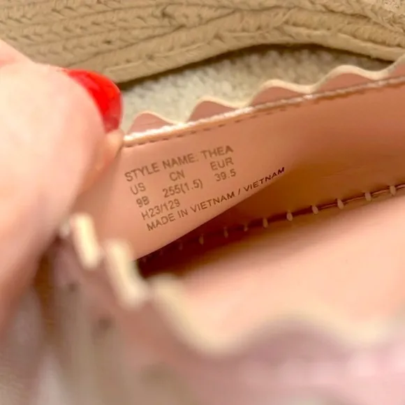 Brand New Kate Spade Cream Canvas Espadrille Wedge Heels Scalloped Leather Trim