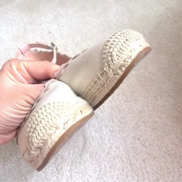 Brand New Kate Spade Cream Canvas Espadrille Wedge Heels Scalloped Leather Trim
