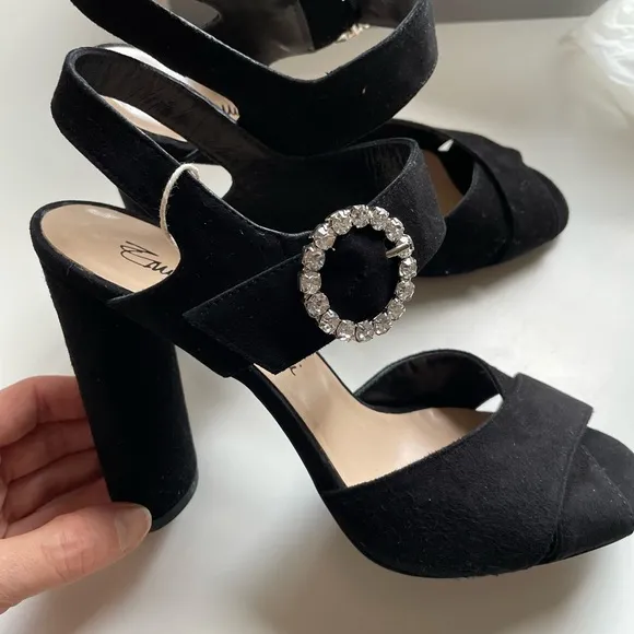 Brand NEW Made in Italy suede high-heeled sandals