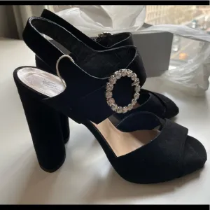 Brand NEW Made in Italy suede high-heeled sandals