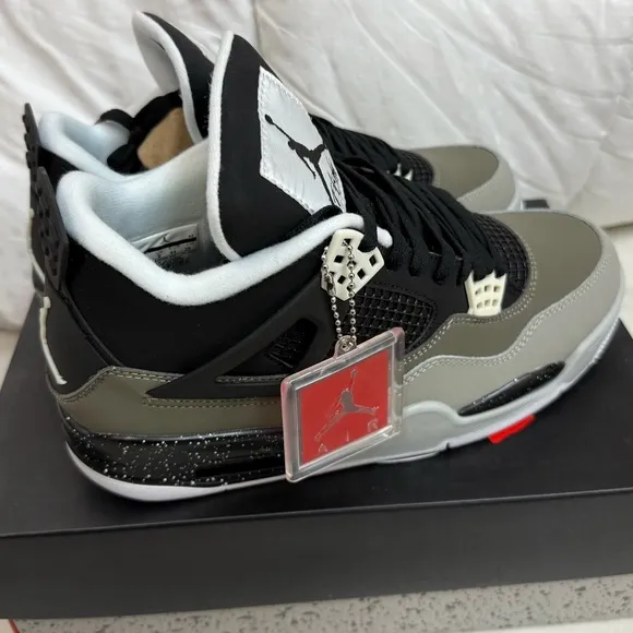 Brand new never worn Retro 4 Sneakers - Black, Gray, and White
