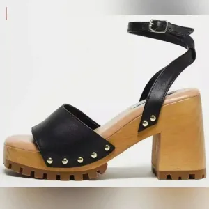 Brand New Steve Madden Wooden Platform Sandals - Size 7&quot;