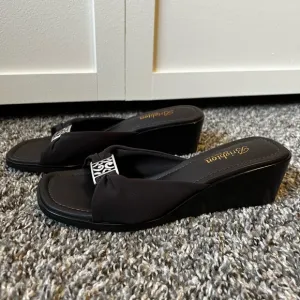 Brighton Isabel Brown Wedge Heels Women’s‎ Sandals Size 7.5