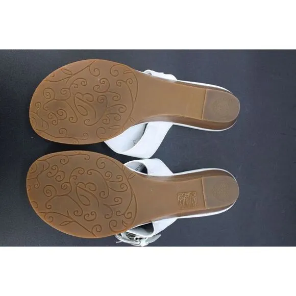 Brighton Women Lark Patent Croc Leather white Slide Sz. 9.5M
