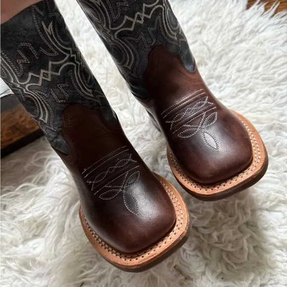 Brown and Blue Western Cowboy Boots