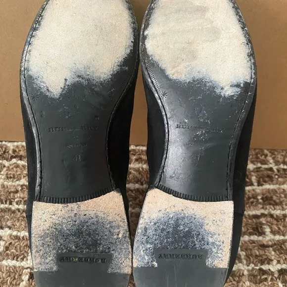 Burberry men’s black suede Chelsea boots