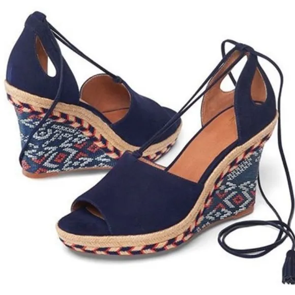 Cabi Classic Navy Isla Suede Wedge Woman’s Size 6 New in box