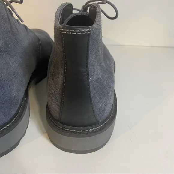 Calvin Klein Blue Suede Chukka Boots Men’s Size 9
