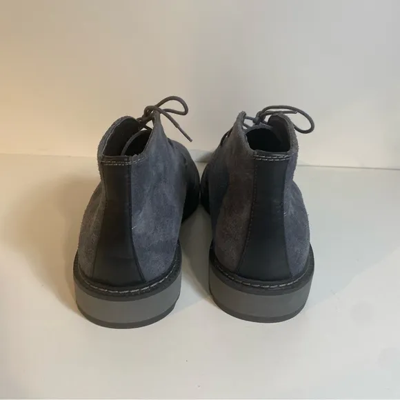 Calvin Klein Blue Suede Chukka Boots Men’s Size 9
