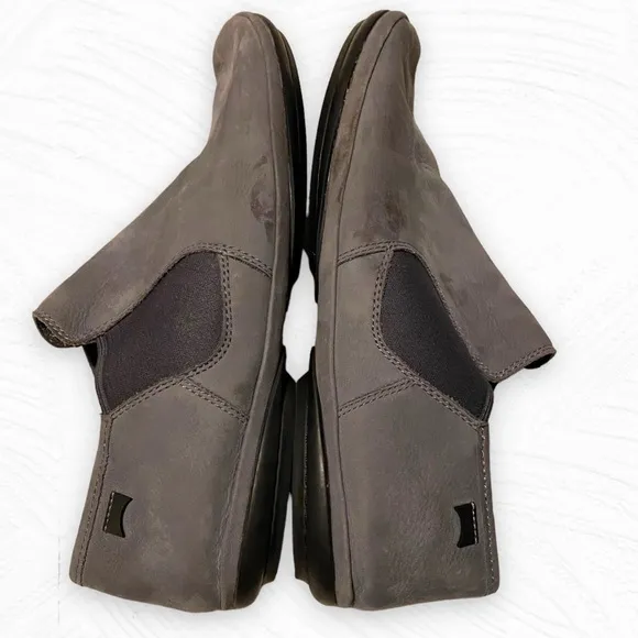 Camper Girl Grey Leather Slip On Shoes Flats 41 EU Gray 11US