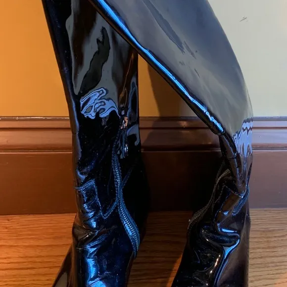 Car Shoe black patent leather boots