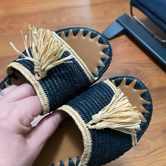 CARRIE FORBES Adam Pom Tassel embellished Raffia flat sandals Slides Size 35/5
