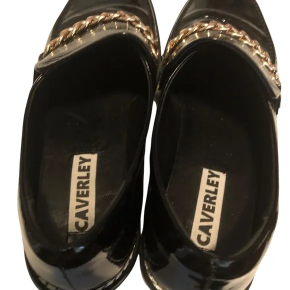 CAVERLEY  Anthropology Women's Black Patent Leather Lug Sole Loafers Size 39 (9)