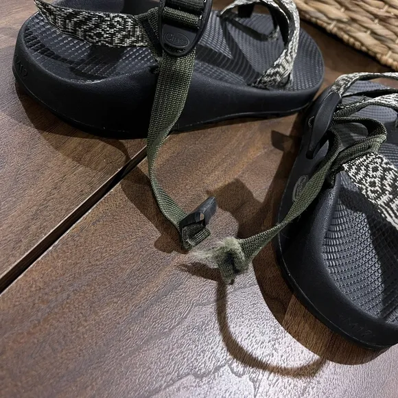 Chaco Mens Size 12 Z/2 Classic Sandal Tan Cream EUC Outdoor Hiking‎ Kayak Sandal