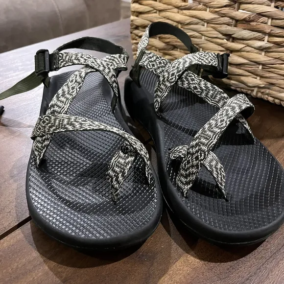 Chaco Mens Size 12 Z/2 Classic Sandal Tan Cream EUC Outdoor Hiking‎ Kayak Sandal