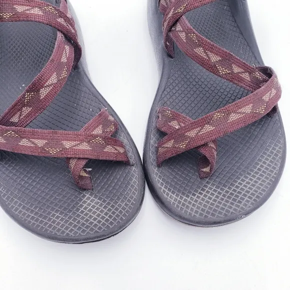 Chaco Men's Size 9 Z/2 Classic Sandals Waterproof Hiking Outdoor Brown Geometric