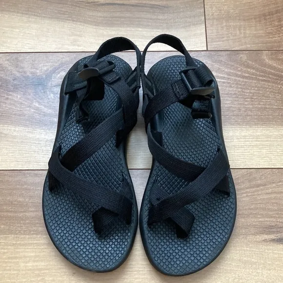 Chaco Somid Black Z/2 Classic Sandals. Size 7